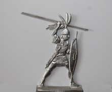 römischer Legionär mit Pilum und Schild vorgehend